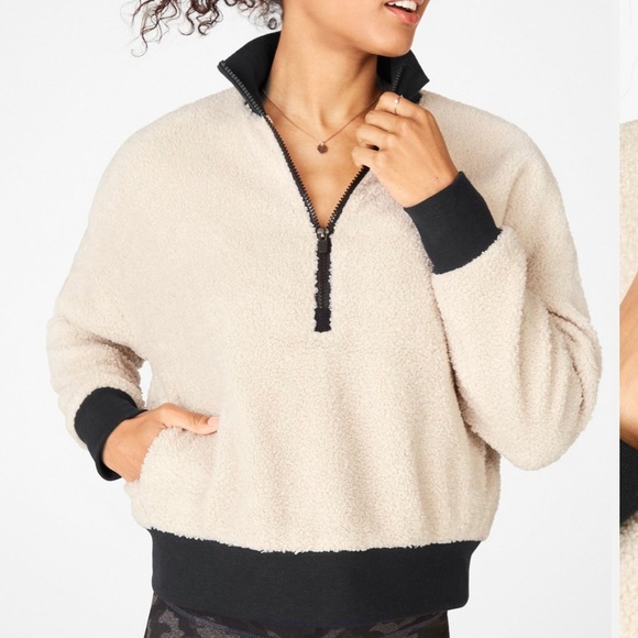 Fabletics Jackets & Blazers - NWT Fabletics Dream Polar Fleece Pullover XS Cream Black